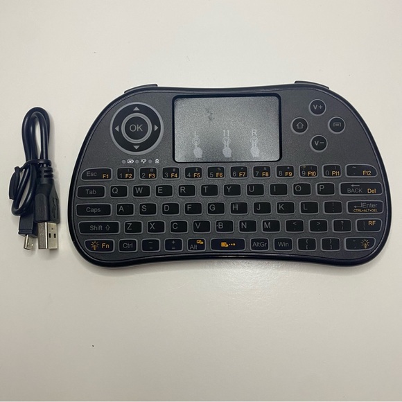 Mini Wireless Backlit keyboard - Picture 1 of 5